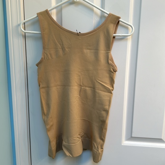 New With Tags, Woman Ocean cami with built in bra - Picture 2 of 5